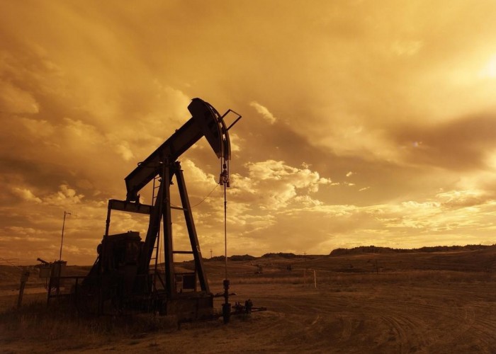 Экономист: Cпроc на нефть в мире начнет восстанавливаться в конце апреля