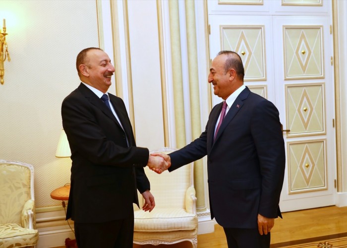 Чавушоглу про Турцию и Азербайджан: одна нация - два государства