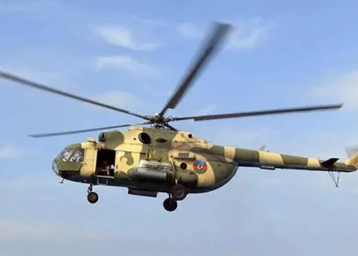 В Азербайджане во время учебных полётов разбился военный вертолет