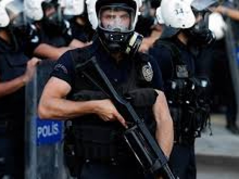 В результате нападения на участок в Турции погиб один полицейский