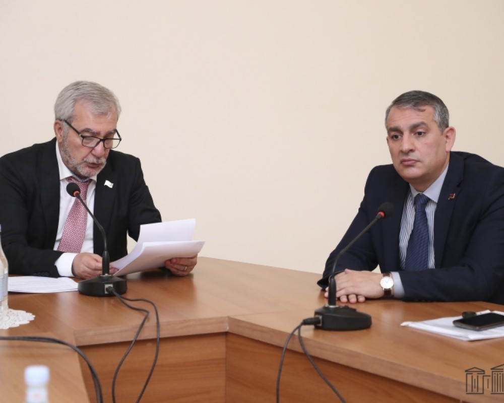 Армен Хачатрян избран вице-председателем Постоянной комиссии по вопросам обороны НС
