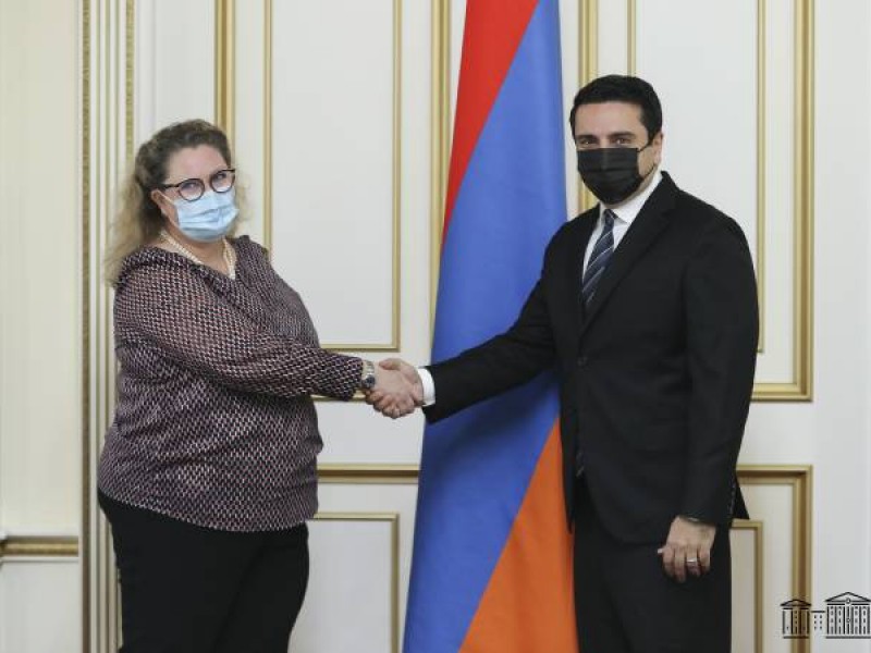 В парламенте Армении обсудили роль сопредседателей Минской группы ОБСЕ по Карабаху