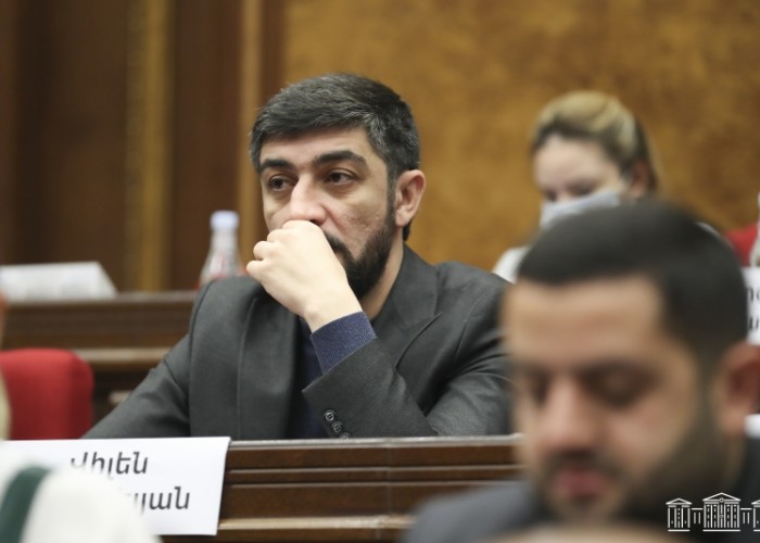 Депутат от ГД готов вернуться в Баку, в случае восстановления его попранных прав