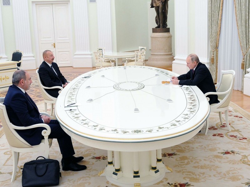 Путин, Пашинян и Алиев проведут в Сочи переговоры 26 ноября - Кремль