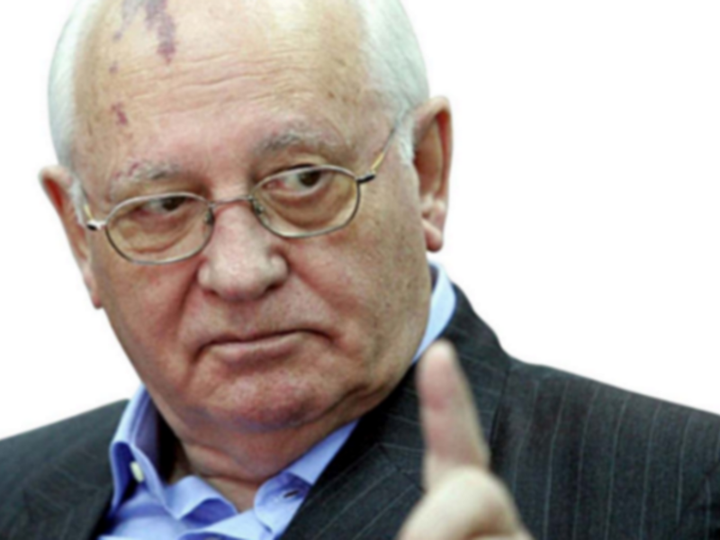 Горбачев констатировал начало новой гонки вооружений