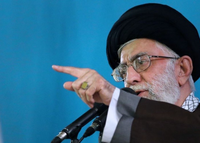 Иран обвинил США в попытках развязать гражданскую войну в стране