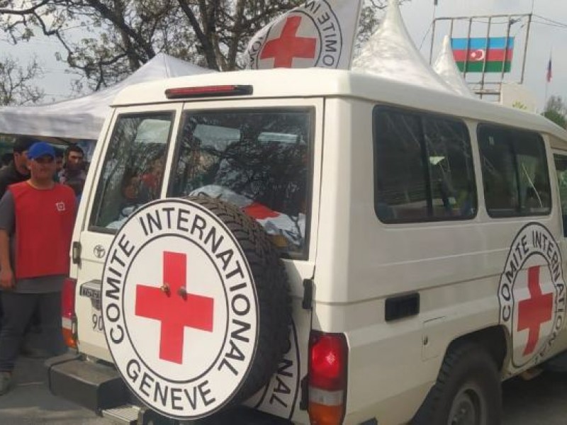 Азербайджан вновь заблокировал движение машин Красного Креста по Лачинскому коридору