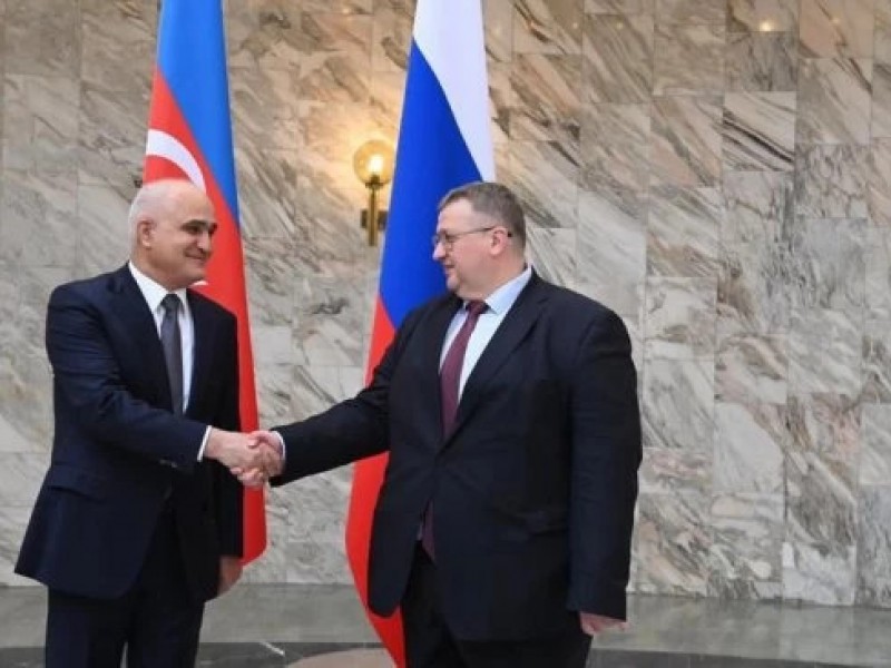 Вице-премьеры РФ и Азербайджана обсудили «укрепление российско-азербайджанских отношений»