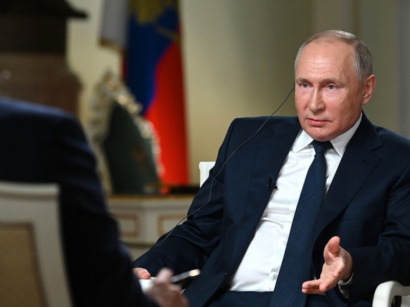 Путин призвал соседние страны не нагнетать и не ухудшать отношения с Россией