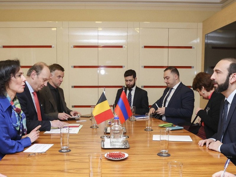 Глава МИД Армении на встрече с министром ИД Бельгии коснулся блокады Лачинского коридора