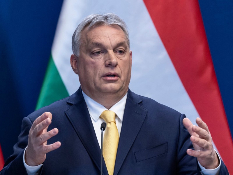 Орбан заявил, что не даст ЕС совершить ошибку и начать переговоры о вступлении с Украиной