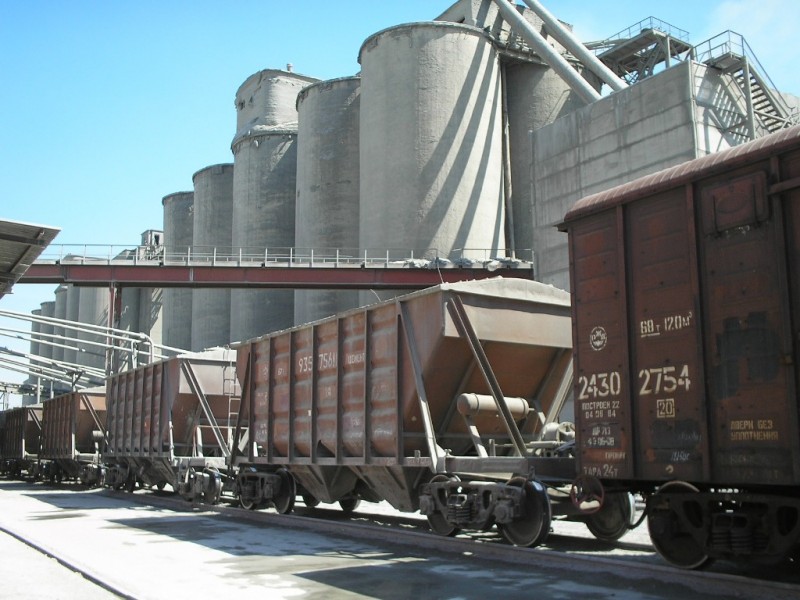 Правительство запретит импорт цемента в Армению на шесть месяцев