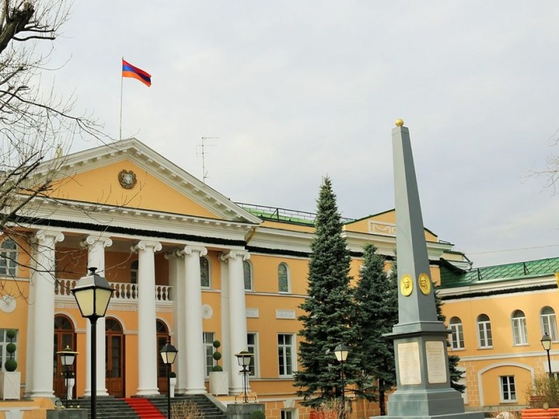 В посольстве Армении в России будут действовать номера горячей линии 