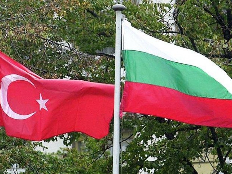 Посла Болгарии вызвали в МИД Турции после обвинений во вмешательстве в болгарские выборы
