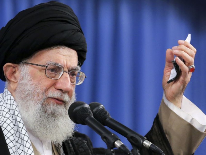 Хаменеи: опасный заговор на фоне повышения цен на бензин был нейтрализован народом Ирана
