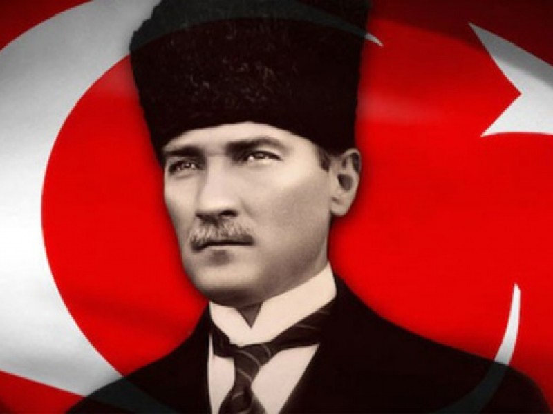 Турецкий журналист назвал Ататюрка «большим микробом»