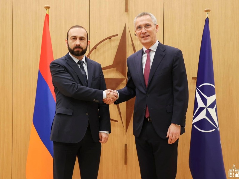 Мирзоян обсудил со Столтенбергом диалог Армения-НАТО и региональную безопасность