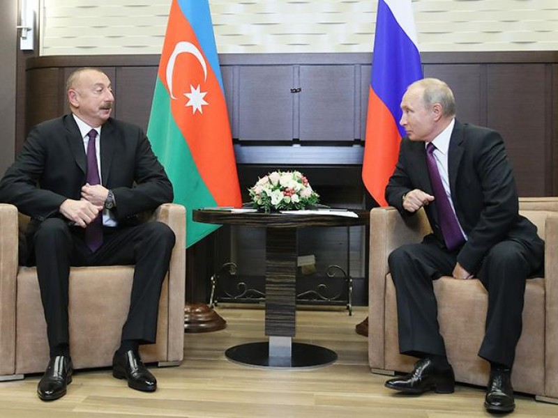 Путин и Алиев обсудили начало работы российско-турецкого Центра в Карабахе