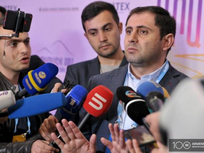 Правительство обеспечит квартирами 112 семей беженцев из Азербайджана: министр