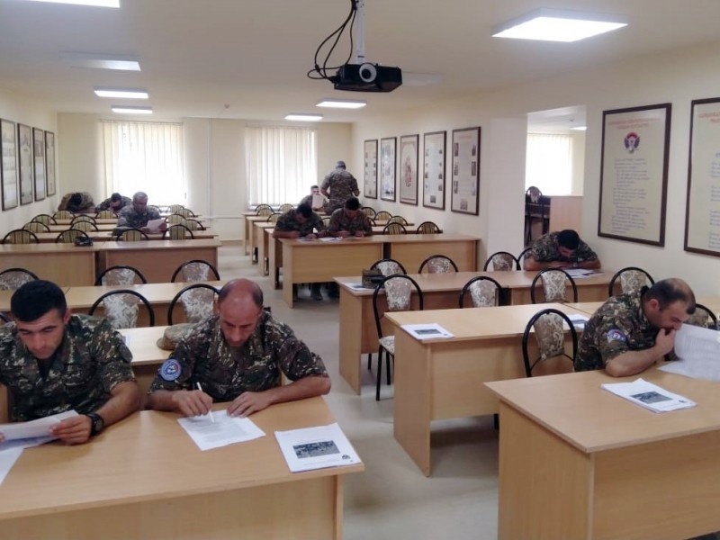 Британские военные инструкторы провели курсы для армянских миротворцев   