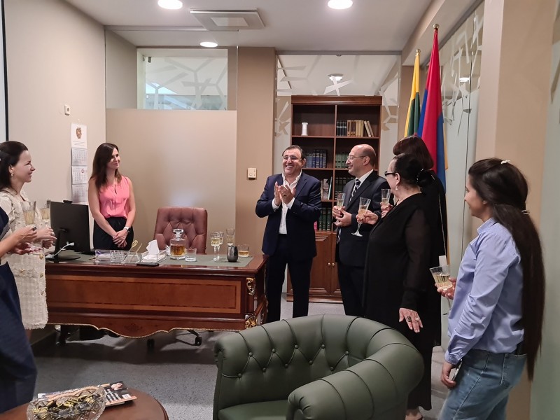 В Вильнюсе состоялась церемония открытия офиса почетного консульства Армении