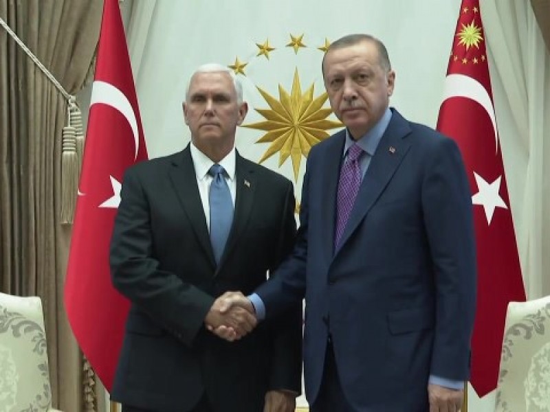 Майк Пенс: США не будут вводить новые санкции в отношении Турции и отменят старые 