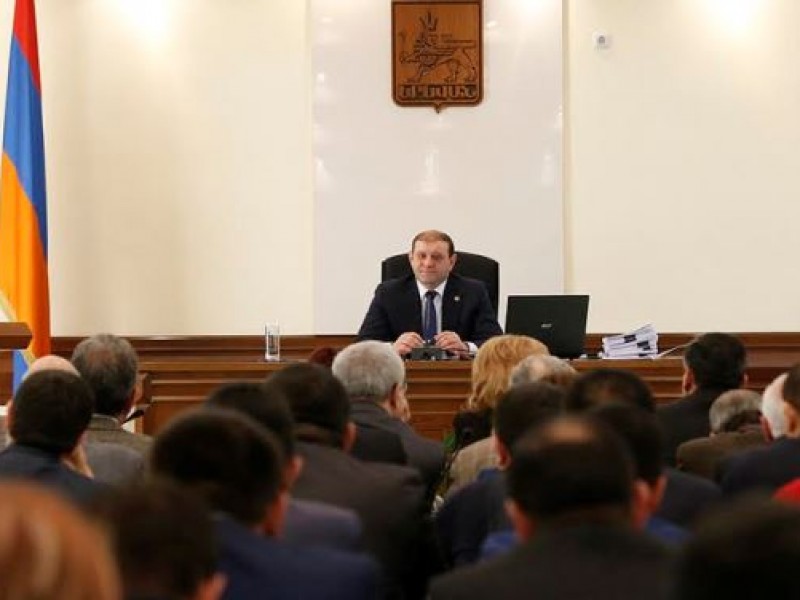 Как управляется Ереван: позиция мэра доминирует над мнением Совета старейшин