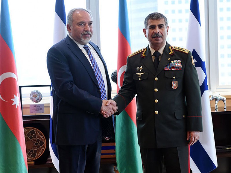 Министр обороны Израиля отменил визит в Азербайджан