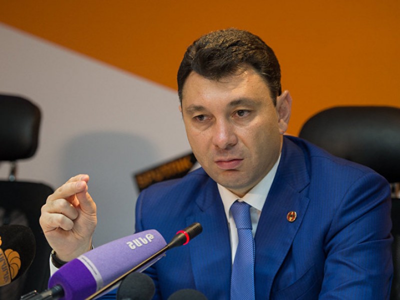 Шармазанов: Планируется реализация сценария предоставления Баку коридора путем войны