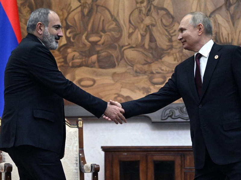 После Карабаха: что будет с армяно-российскими отношениями и выйдет ли Армения из ОДКБ?