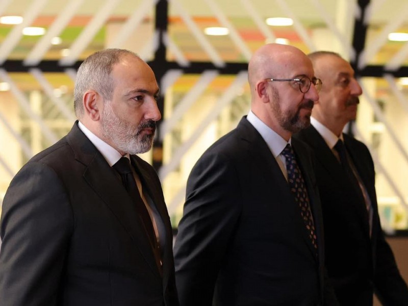 Пирунчик: ЕС пытается обеспечить стабильную среду для прямых переговоров Еревана и Баку