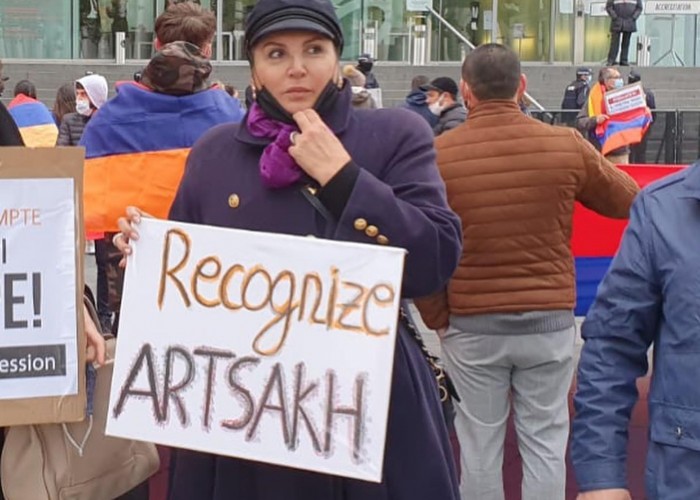 Հանրահռչակ Մարիա Գուլեգինան միացել է խաղաղ ցույցերին ընդդեմ ադրբեջանա-թուրքական ագրեսիայի