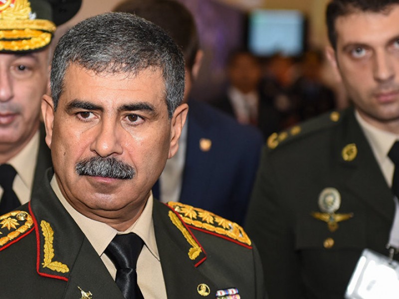 Министр обороны Азербайджана совершит официальный визит в Пакистан