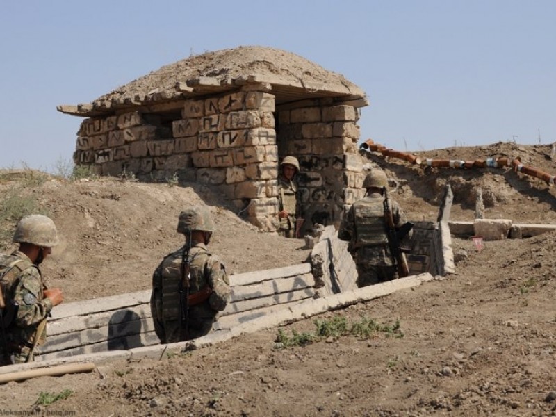 Минобороны: 12 армянских военных попали в плен  