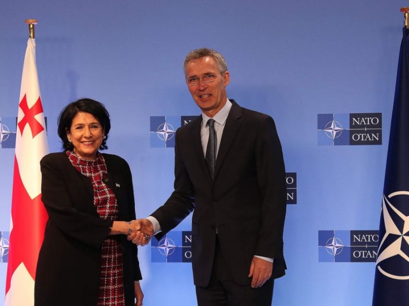 Генсек НАТО и президент Грузии встретятся в Брюсселе