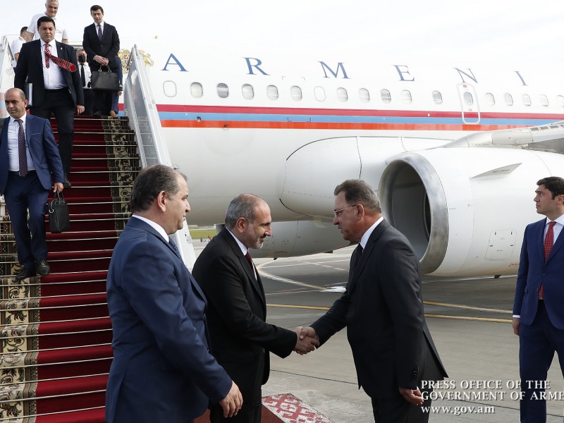 Премьер-министр Никол Пашинян с рабочим визитом прибыл в Беларусь
