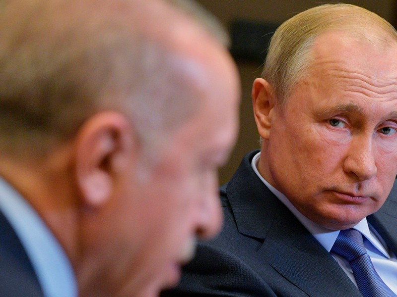 Эрдоган рассказал о беседе с Путиным и упрекнул Россию за удар по боевикам в Идлибе