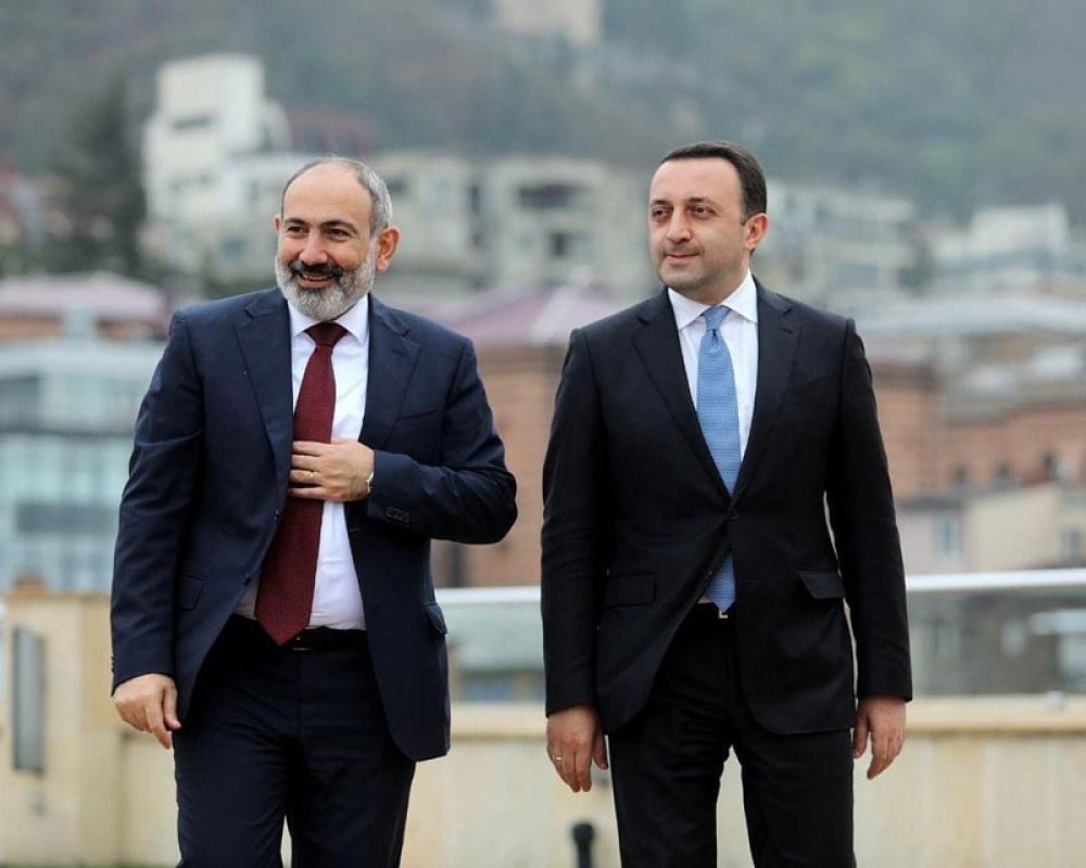 Гарибашвили и Пашинян откроют новый автомобильный мост около границы Грузии и Армении 