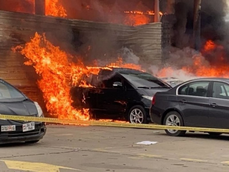 Երևանում ավտոմեքենա է այրվել. վարորդը հոսպիտալացվել է