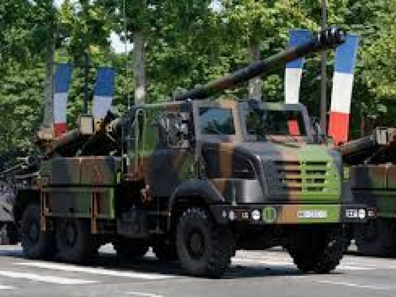 Франция ускорила темпы производства истребителей Rafale и САУ Caesar — министр обороны