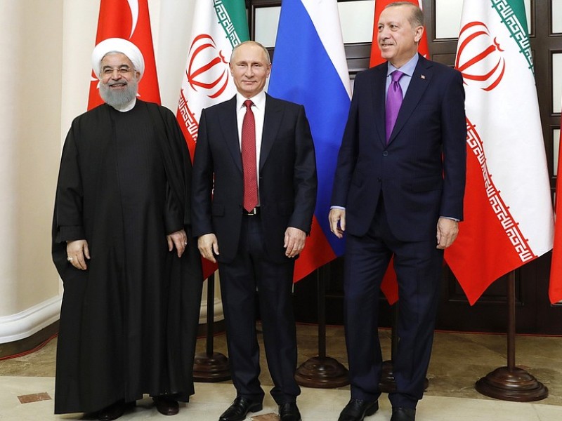 Эксперт: встреча лидеров России, Ирана и Турции - положительный сигнал