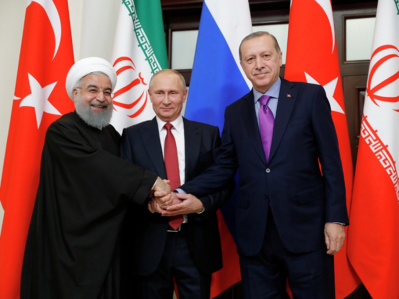Путин: Благодаря усилиям России, Ирана, Турции распад Сирии удалось предотвратить