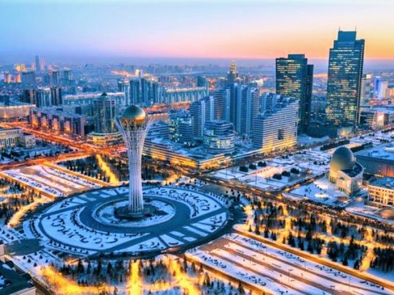 Иностранцев в Казахстане обязали иметь загранпаспорт для постоянного проживания в стране