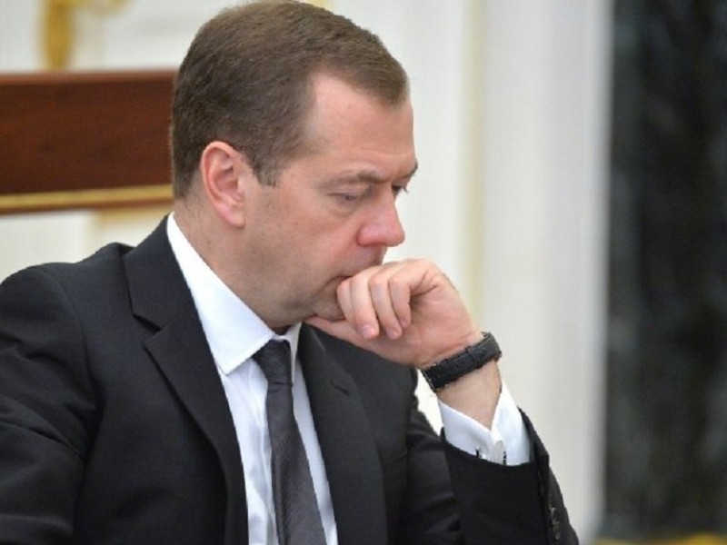 Азнавур являлся душой и голосом великих культур Франции и Армении - Медведев