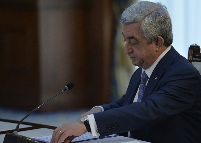Спасти «рядового» Саргсяна: президента Армении продвигают в премьеры