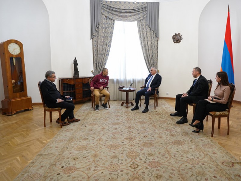 Вице-премьер Армении встретился с основателем компании ABBYY
