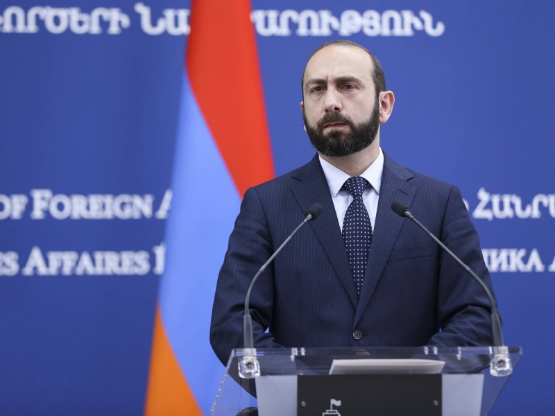 В отношениях между Арменией и Россией нет кризиса - Мирзоян 