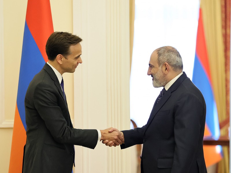 Пашинян принял заместителя помощника госсекретаря США по делам Южной Европы и Евразии