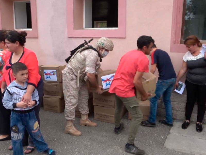 Миротворцы оказали гуманитарно-медицинскую помощь жителям в отдаленных районах Карабаха