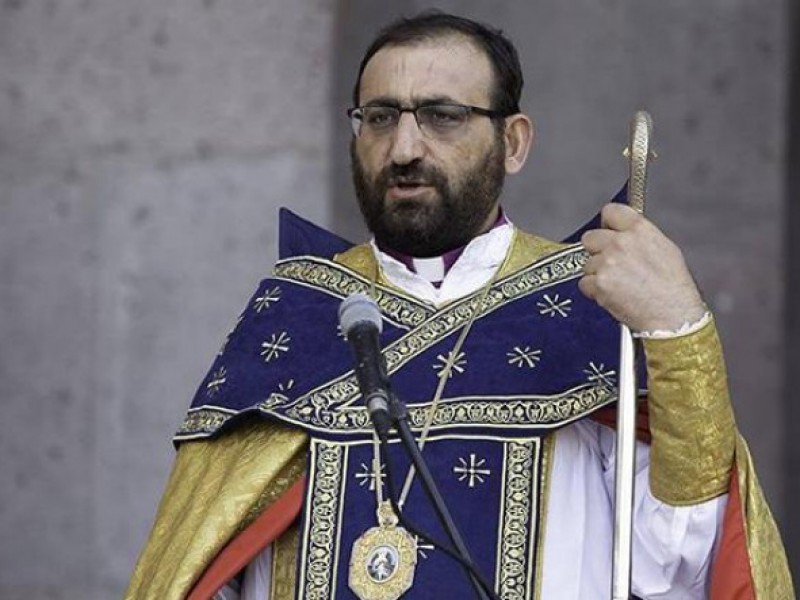 Мне непонятна эта антироссийская истерия - Архиепископ Аршак Хачатрян